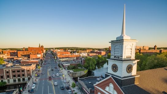 New Hampshire Ranks Among Top States for Economic Strength (featured)